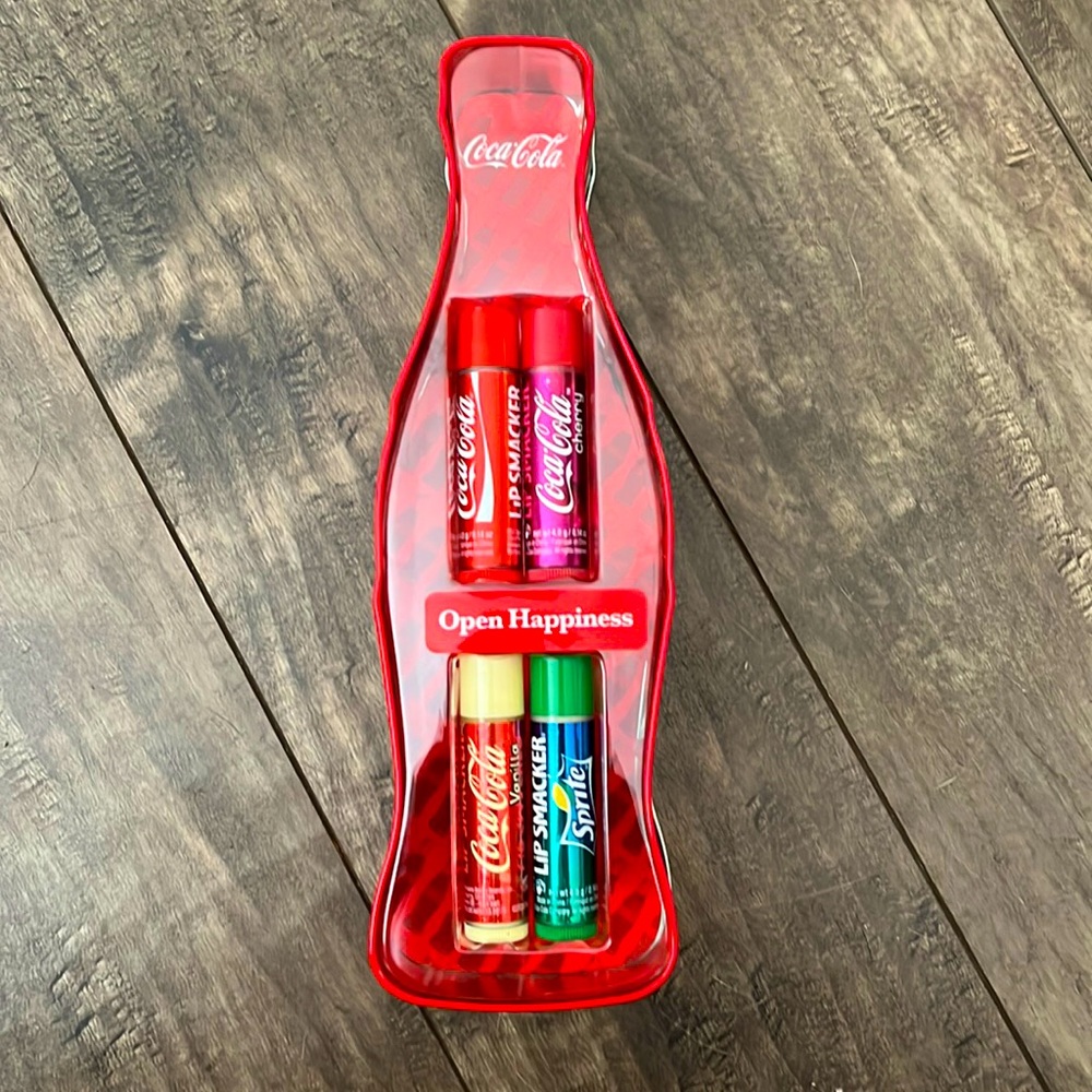 Brand new Coca Cola Lip Smacker set!